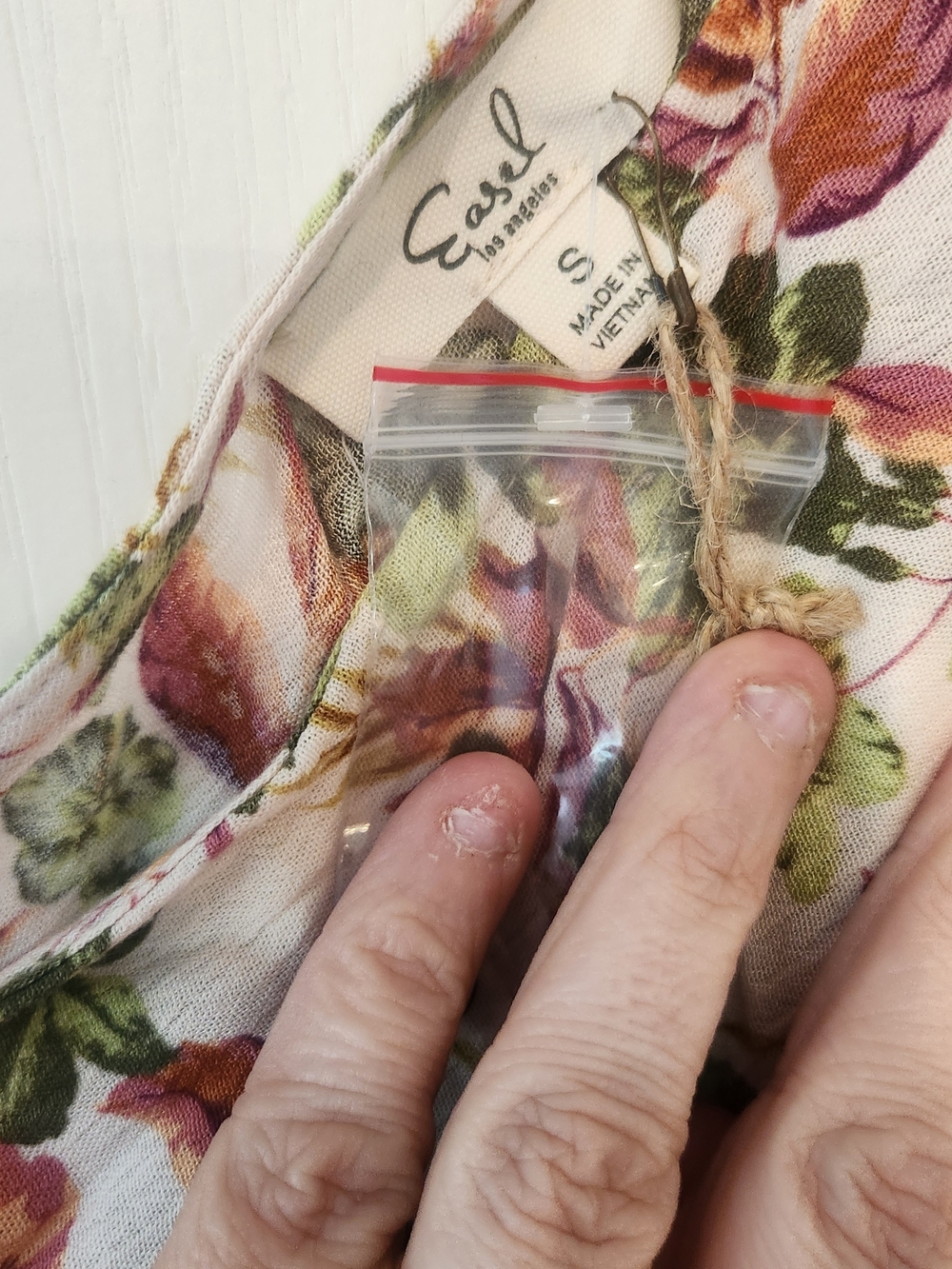 easel One-Shoulder Floral Maxi Jumpsuit in Cream, Green and Pink S BNWT - Picture 4 of 6